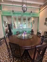 The Charm Dining Gallery – A Heritage Dining Spot in Phuket Old Town