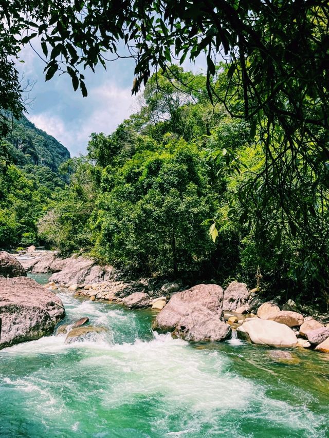 福建福州永泰赤壁漂流遊玩攻略，適合夏天遊玩打卡