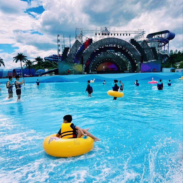 中國浙江台州著名水上樂園：仙居酷塔水世界