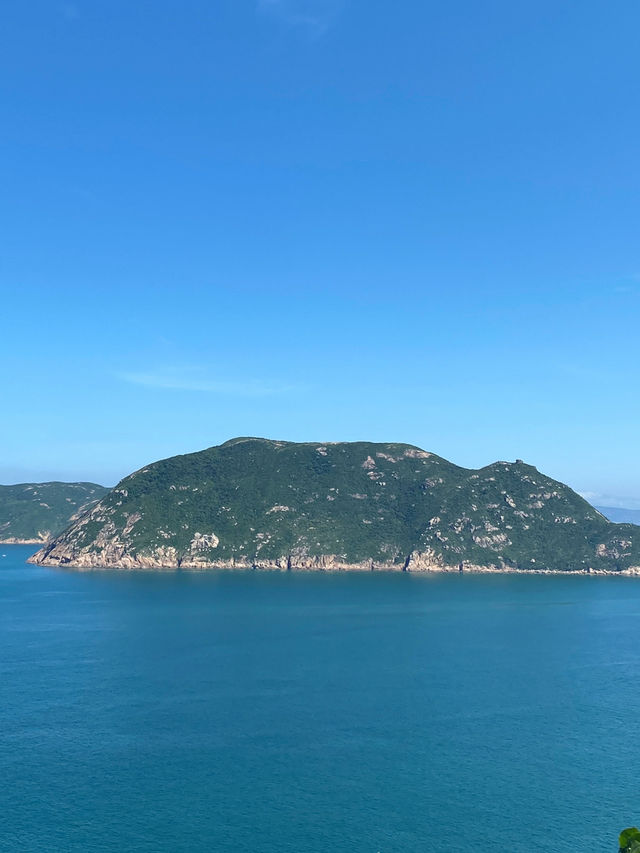 香港｜鶴咀道上一路的藍天白雲與大海🌊🩵