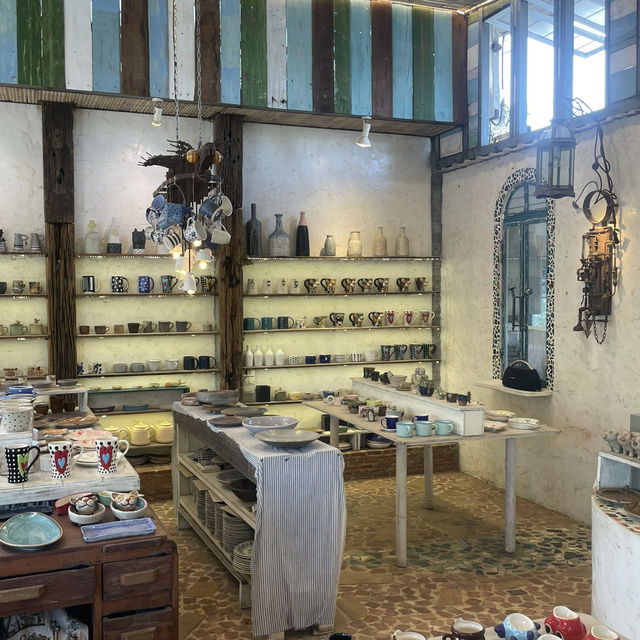 ร้านสายลม แกลลอรี่ บางปู คาเฟ่เซรามิก สมุทรปราการ
