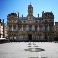 🌞🏙️ Lyon Summer Guide: Gastronomy, History & Riverside Magic  