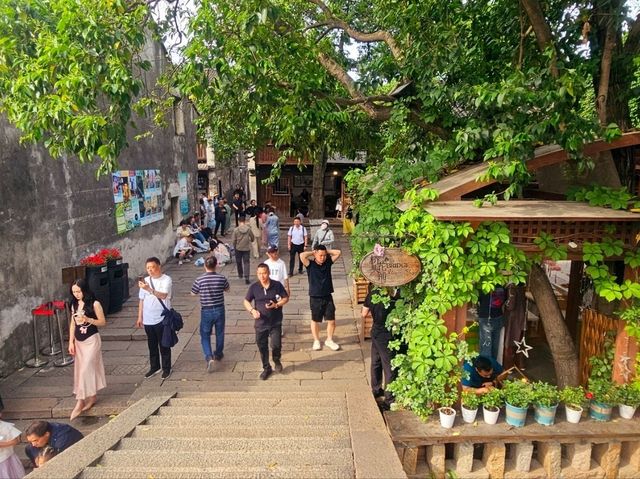 You gotta visit this ancient town when you come to Jiangnan area