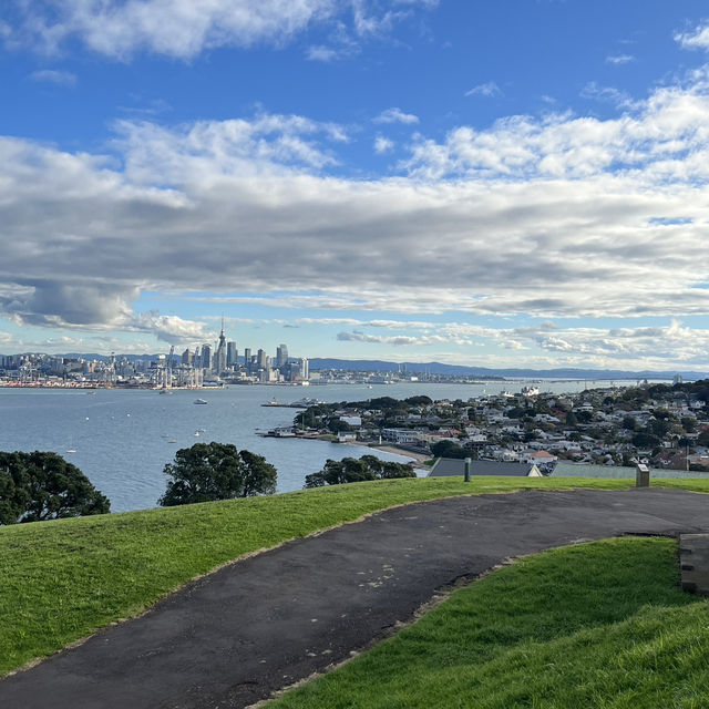 🌿走一條不擠人的路，看最震撼的奧克蘭天際線 | 德文港：North Head Summit 登頂＋海軍博物館漫步