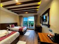 Royal Tiger Luxury Resort sauraha Chitwan Nepal 
