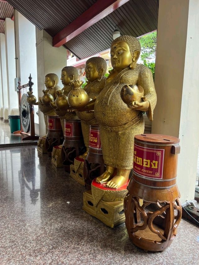 วัดกระทุ่ม อ่อนนุช