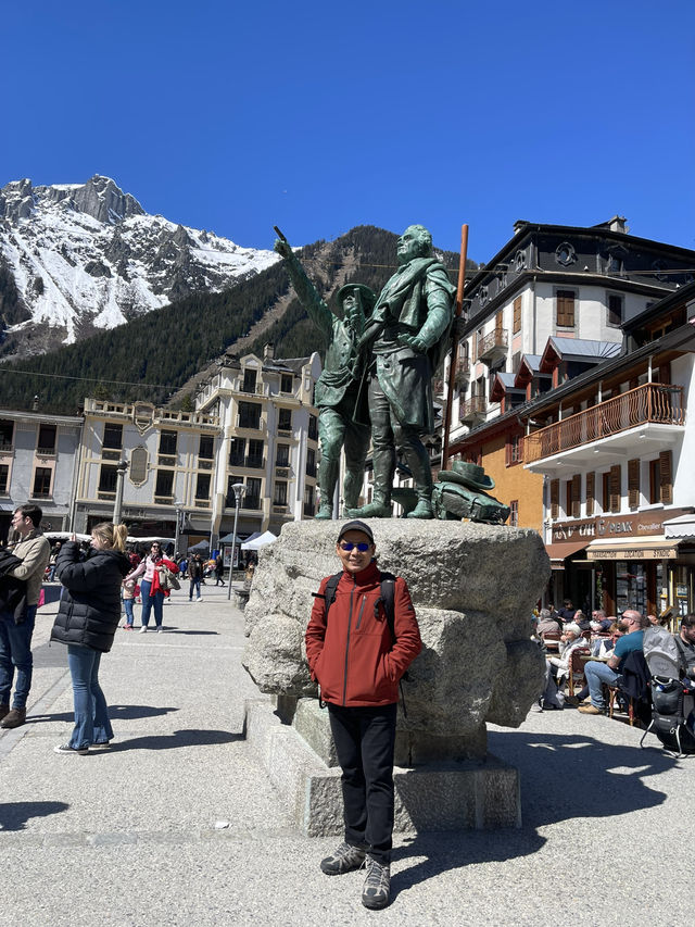 Chamonix-Mont-Blanc เมืองสกีรีสอร์ทของฝรั่งเศส