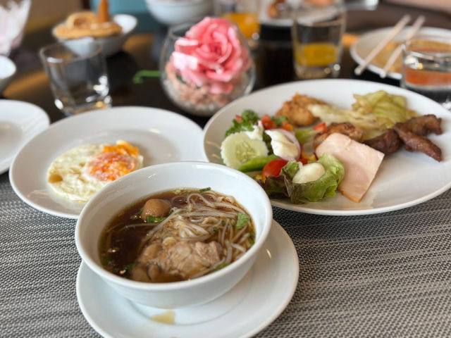 帶小孩來曼谷選這間就對了「水陸交通方便親子友善飯店」
