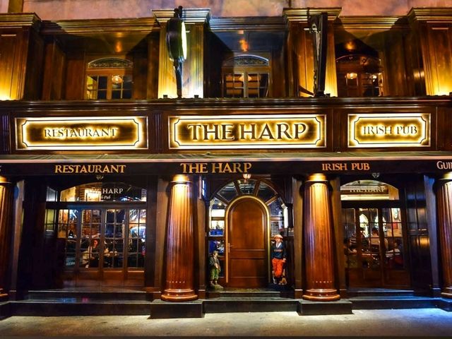 The Harp Irish Pub