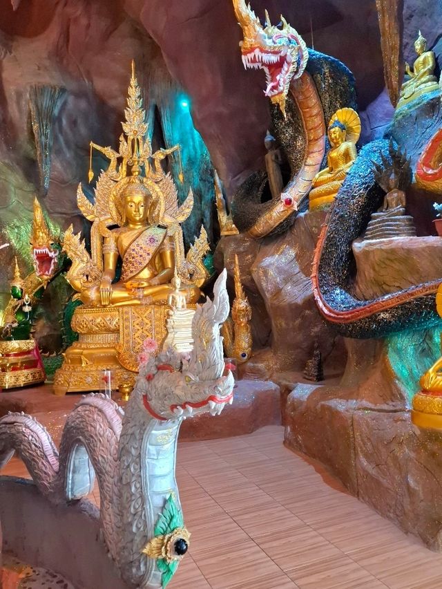 ถ้ำพญานาค วัดป่าสว่างบุญ