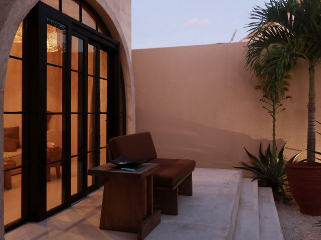 Khaleela Canggu, Bali: A Stylish Villa with a Few Quibbles 🌴🏡