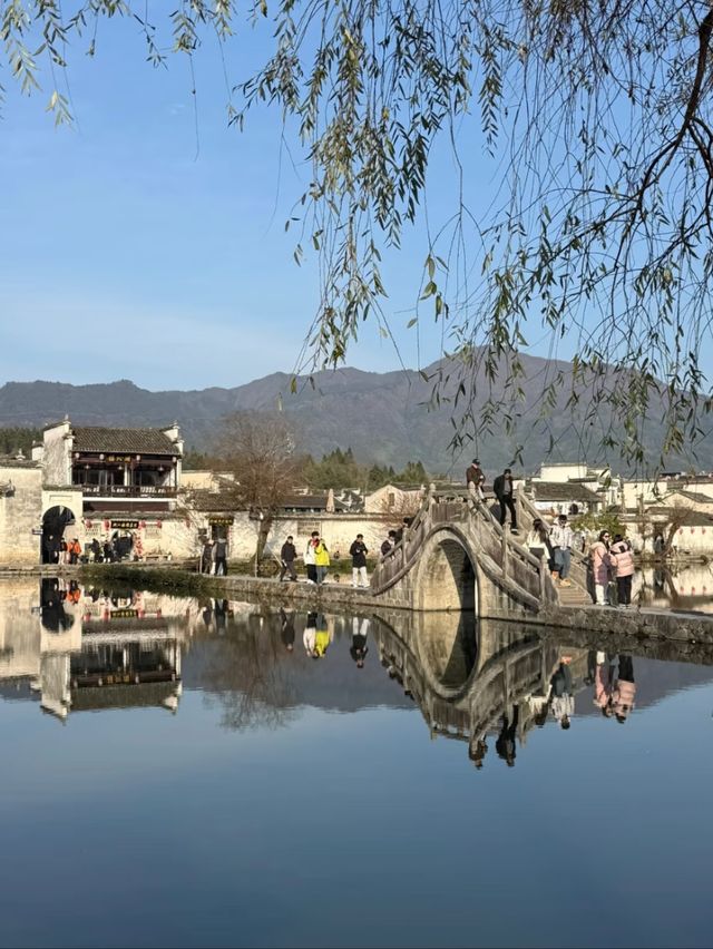 Step Back 900 Years: Explore Hongcun