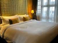 Bold, Glamorous & Boutique – A Romantic Hideaway at The Scarlet Singapore