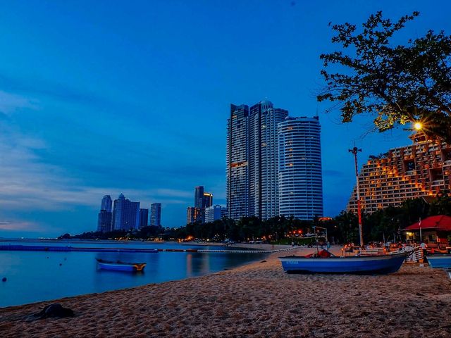 หาดลับพัทยา