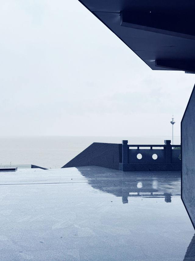 Dongting Lake Will Blow Your Mind (And Your Camera!)
