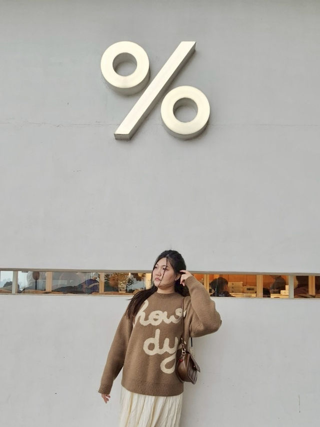 รีวิว Kennedy Town มุมถ่ายรูปฮิต & คาเฟ่ชิค 