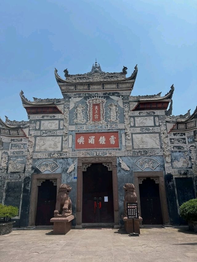 Lizhuang Old Town Is All Vibes and No Stress
