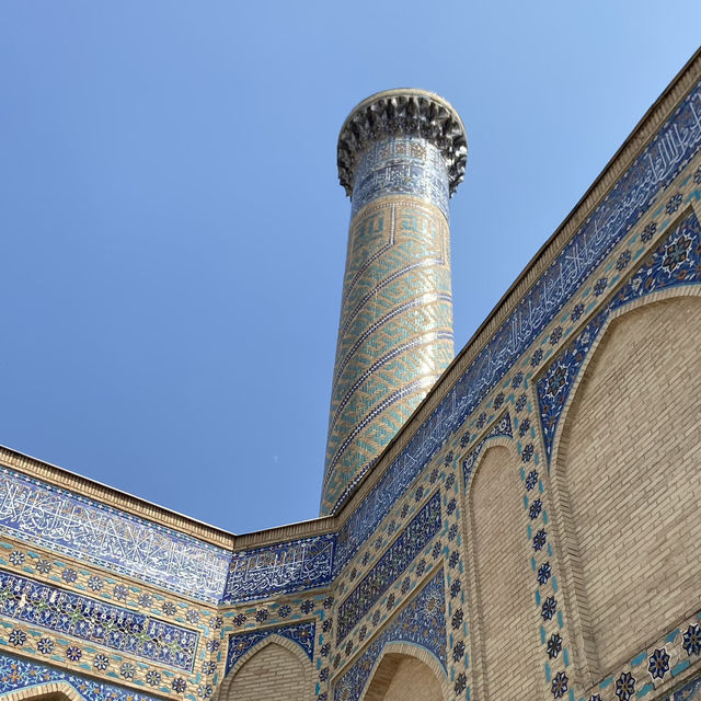 Discover the Timeless Charm of Gur-I Amir on a Budget!