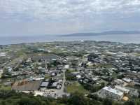 【城山（タッチュー）｜沖縄・伊江島 「たった172mなのに大満足！島のシンボルから見渡す絶景パノラマ」】