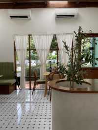 TARA Kaffee & Patisserie จ.ตาก — คาเฟ่ริมแม่น้ำปิง