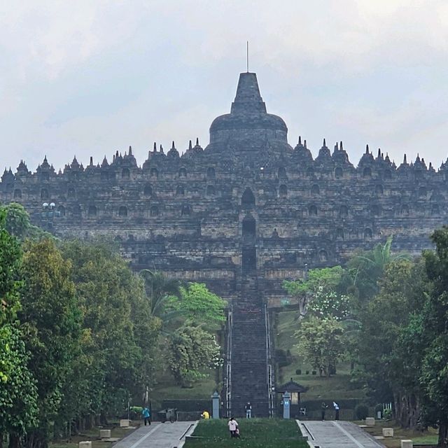 โบโรบูดูร์ Candi Borobudur 