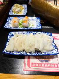 ʚ♡ 宮廷風火鍋店 • 香香宮煮 ♡ɞ