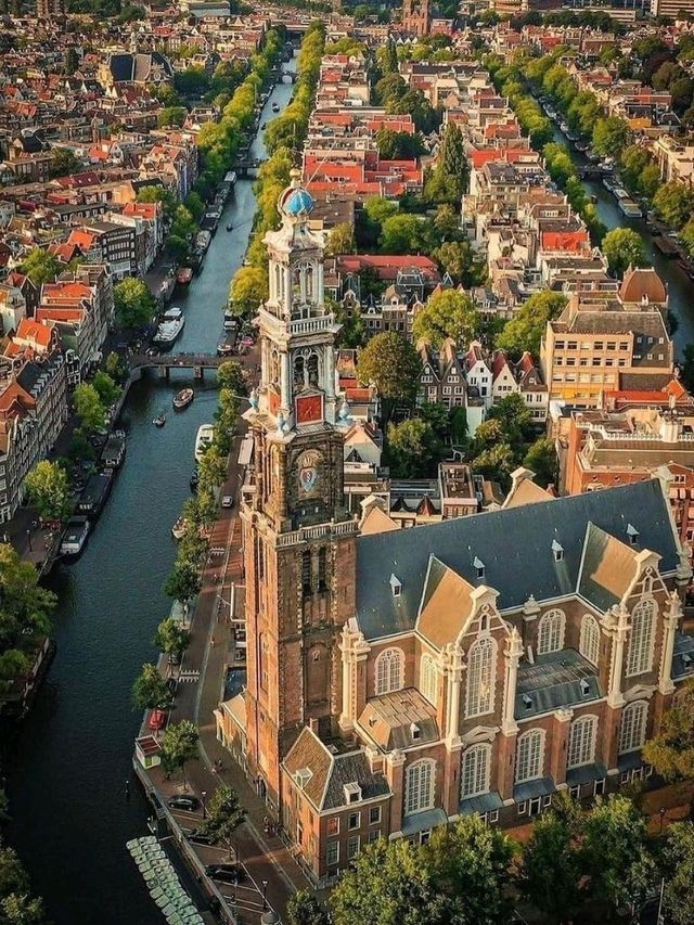 🚲🌷 Amsterdam: Canals, Culture, and Dutch Charm 🚲🌷 Amsterdam: Canals, Culture, and Dutch Charm