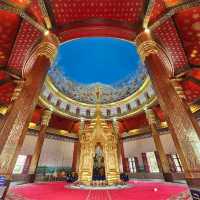 กราบพระธาตุ เดินชมสกายวอล์ก - วัดพระธาตุดอยสะเก็ด