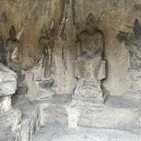 🪨 Longmen Grottoes — A Thousand Buddhas by the River
