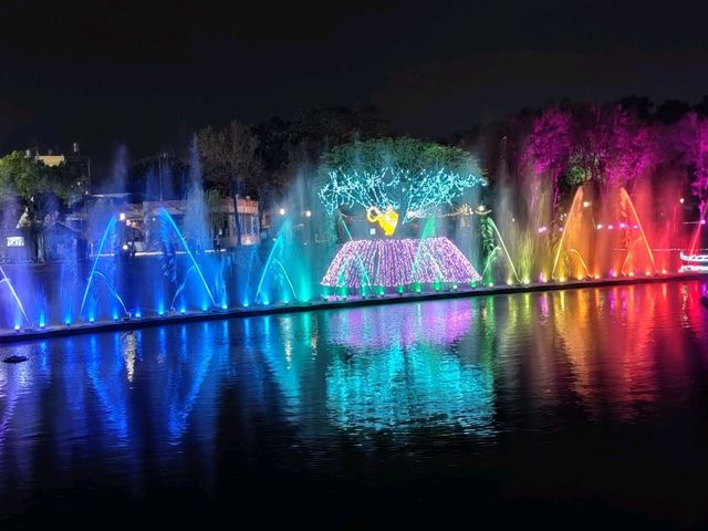 南台灣最繽紛的夜間盛會#屏東燈節（復興公園燈區）-屏東縣屏東市