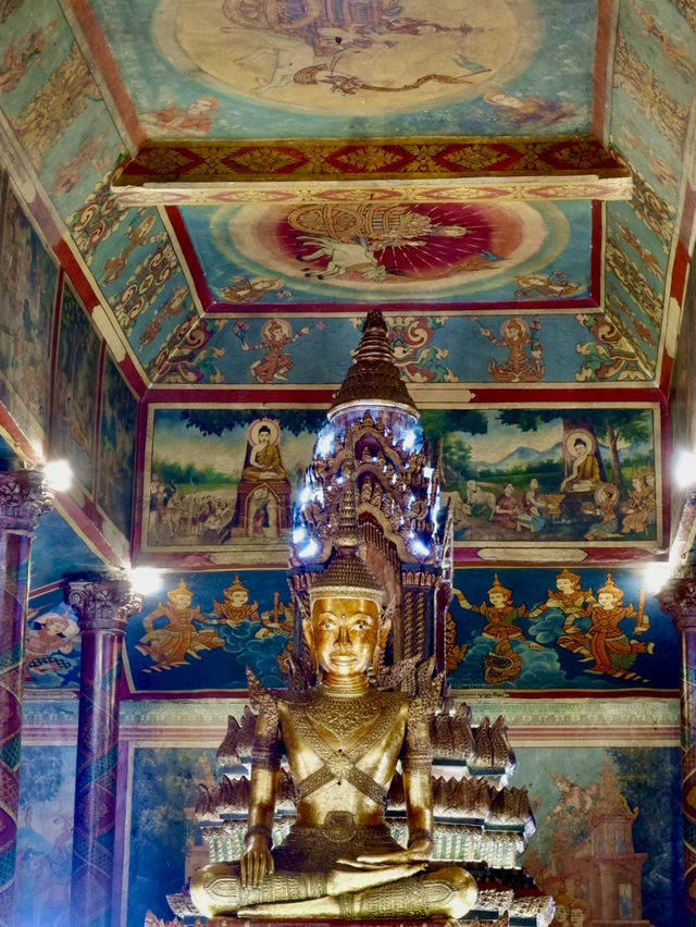 เที่ยววัดพนม (Wat Phnom) กรุงพนมเปญ 