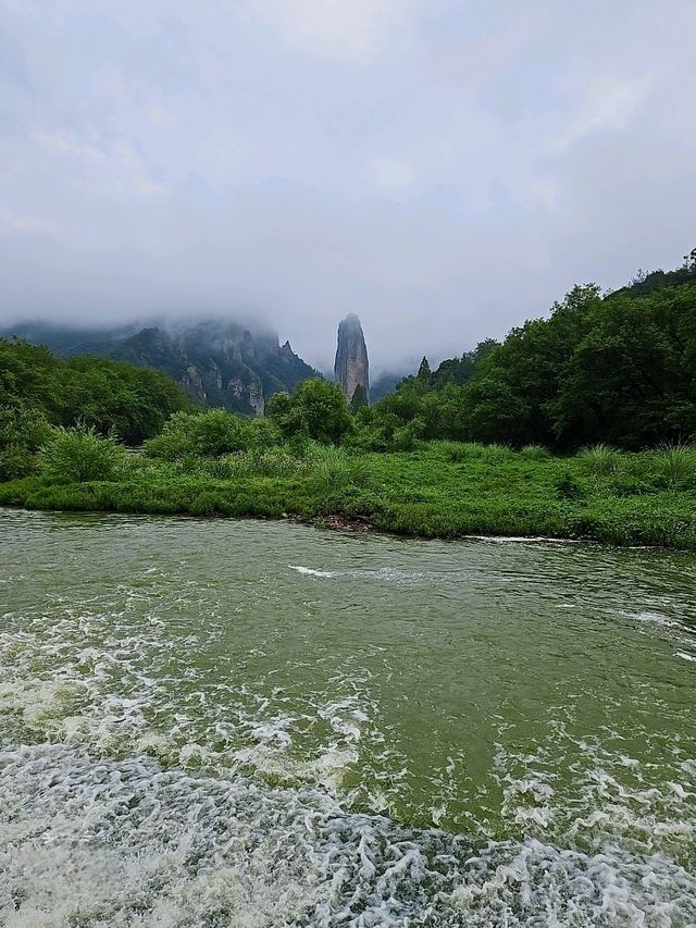 我終於看到了仙境～縉云仙都朱潭山