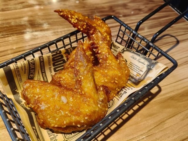 🚗 喜迎新車！元朗型格拉麵店痛快慶功宴 🍻