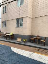 부산 속 프랑스 감성 카페 Auvers sur oise
