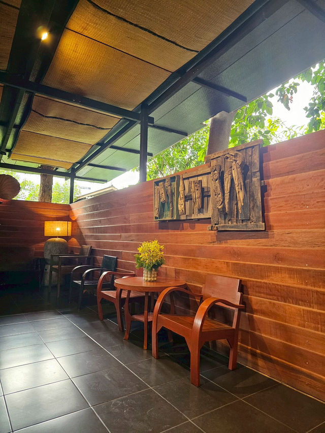 ร้านอาหาร บ้านระเบียงน้ำ