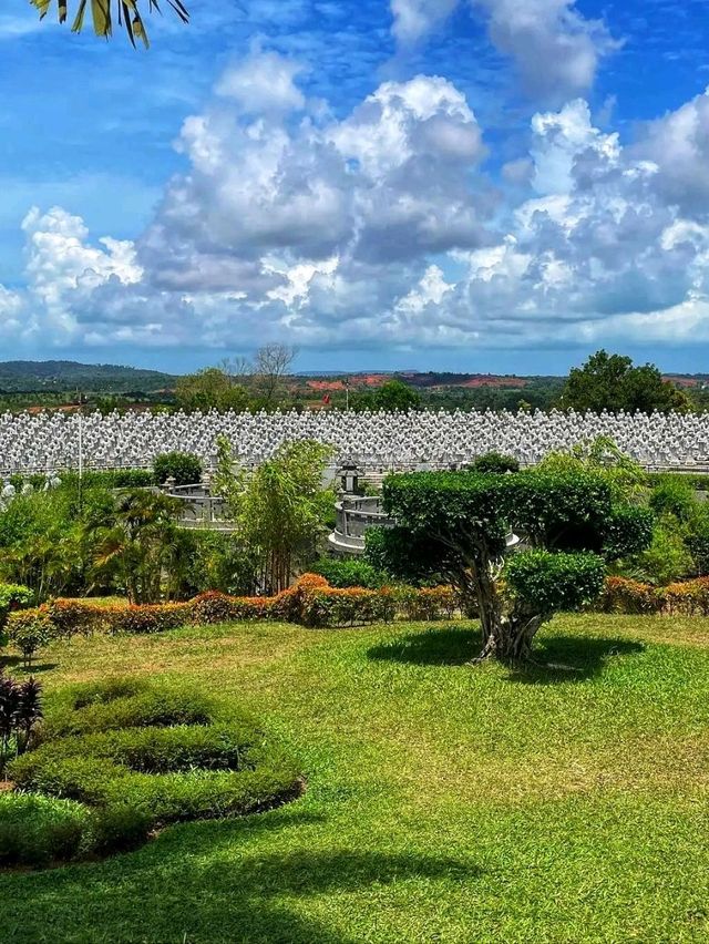 🏯 A Marvel of Faith and Art – Discover the 500 Lohan Temple