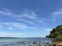 Lonely Beach- Crystal Sands Escape🌊