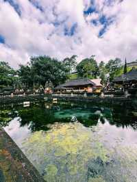 Tirta Empul: Sacred Serenity in Bali 🌿💧
