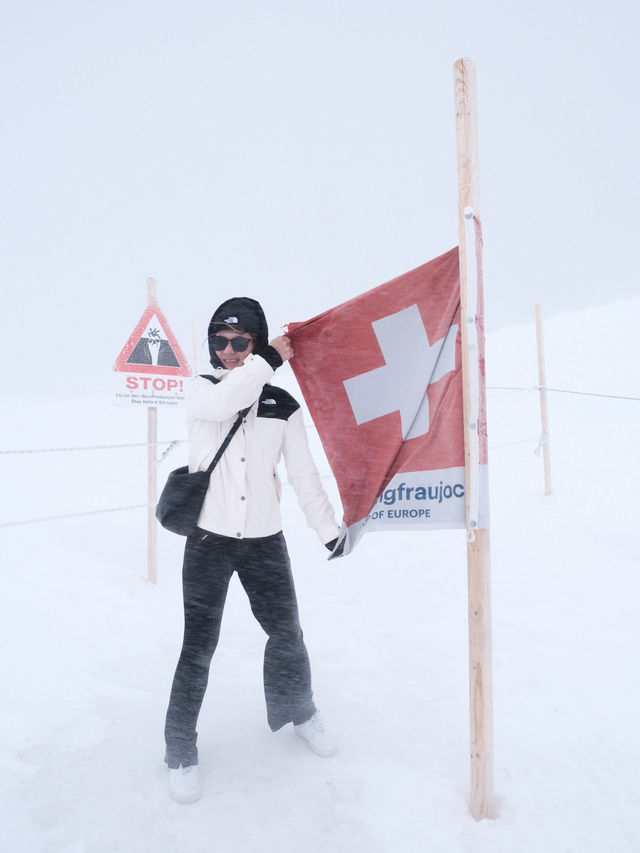 瑞士🇨🇭少女峰 遇暴風雪❄️ 瑞士🇨🇭少女峰 遇暴風雪❄️