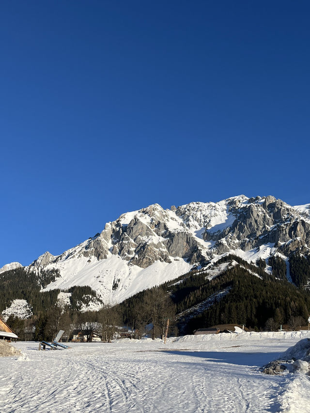 Skiing in Schladming: A Winter Adventure to Remember ❄️⛷️🏔️ Skiing in Schladming: A Winter Adventure to Remember ❄️⛷️🏔️