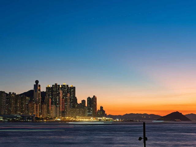 A Symphony of Steel and Starlight: West Kowloon After Dark A Symphony of Steel and Starlight: West Kowloon After Dark