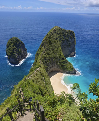 Bali, Indonesia | Pulau yang mengajarkanku untuk tenang dan benar-benar menikmati setiap momen.