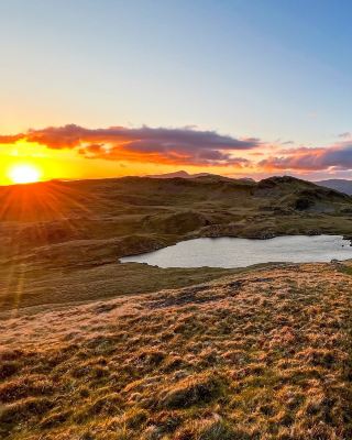 Watching the sun at Moel Druman