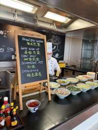 Breakfast at BLD Cafe