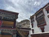 Ancient Buddhist monastery lost in mountains 