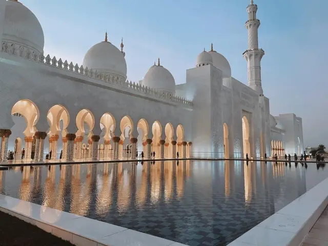 Sheikh Zayed Grand Mosque 🐪