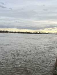 Cologne: A City of Culture, History, and Riverside Charm 