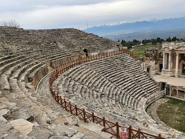 土耳其古城奇蹟，西拉波利斯（Hierapolis）
