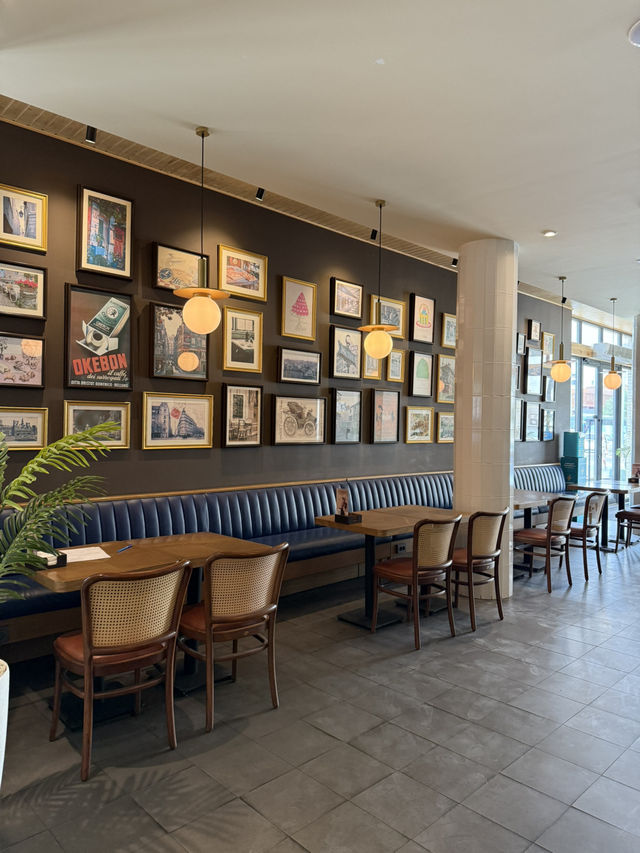 Spring Café Vibes in Bukhara – Bon!