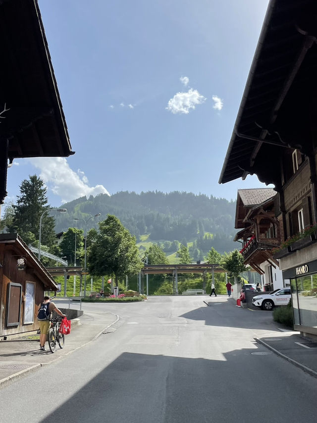 รีวิว: Gstaad – เมืองเล็กกลางหุบเขา!